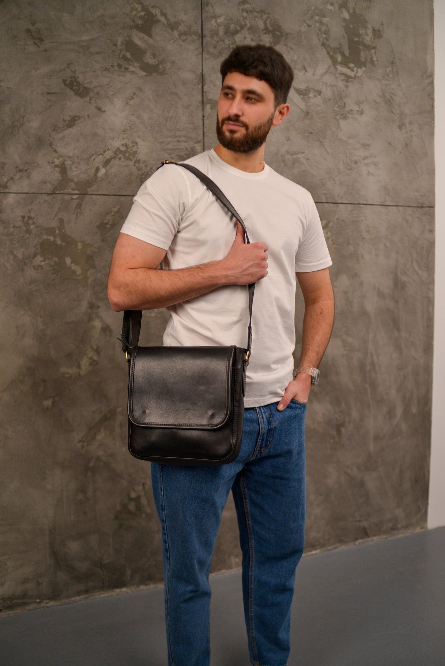 Personalized shoulder bag, men’s leather bag, Messenger bag, crossbody bag