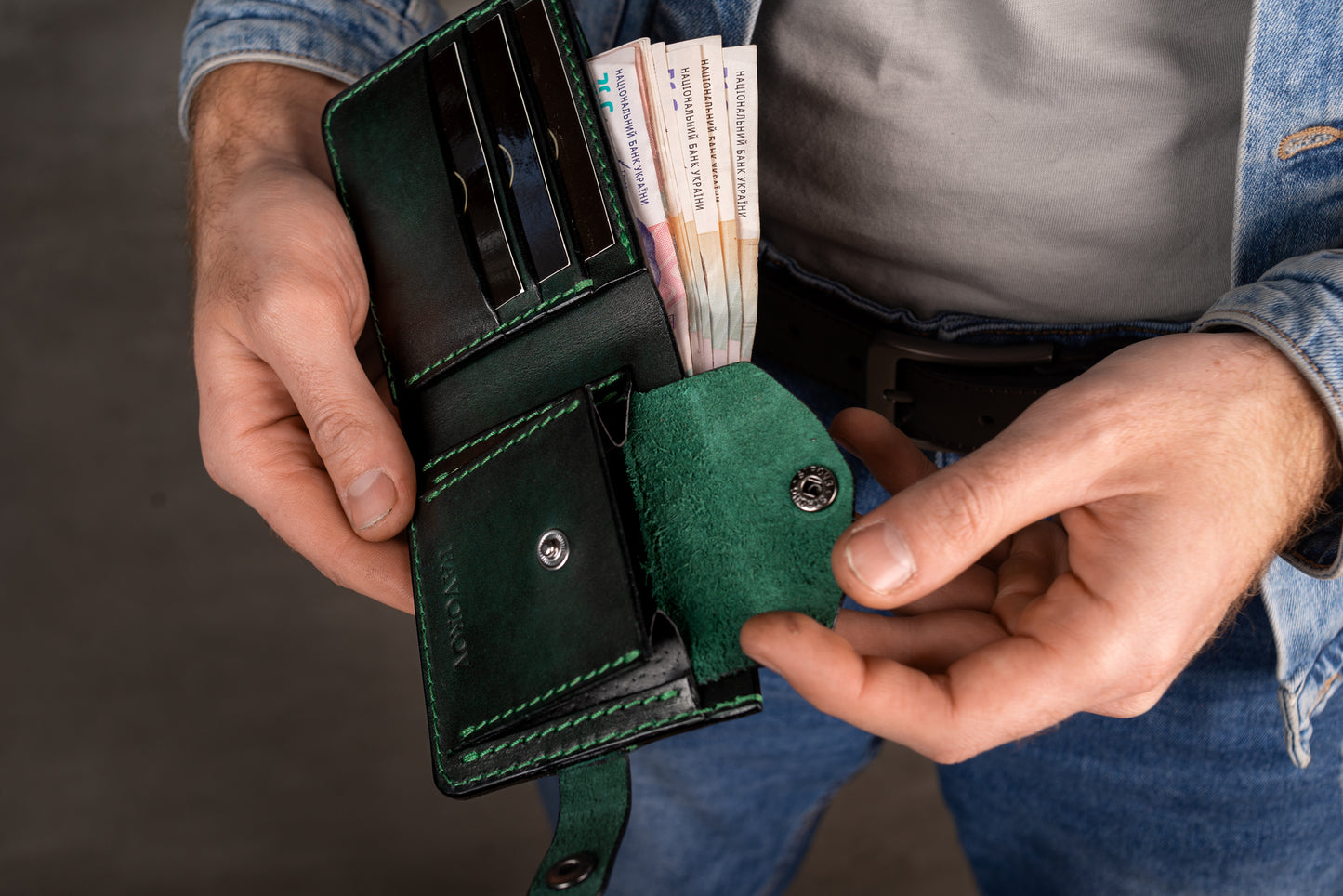 Personalized Mens Wallet,Bifold Green Leather Wallet, Vintage Look Wallet, Custom Engraved Wallet