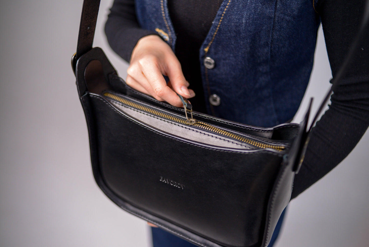 Womens leather bag, Full Grain Leather shoulder bag, Gift for Women, Black leather bag
