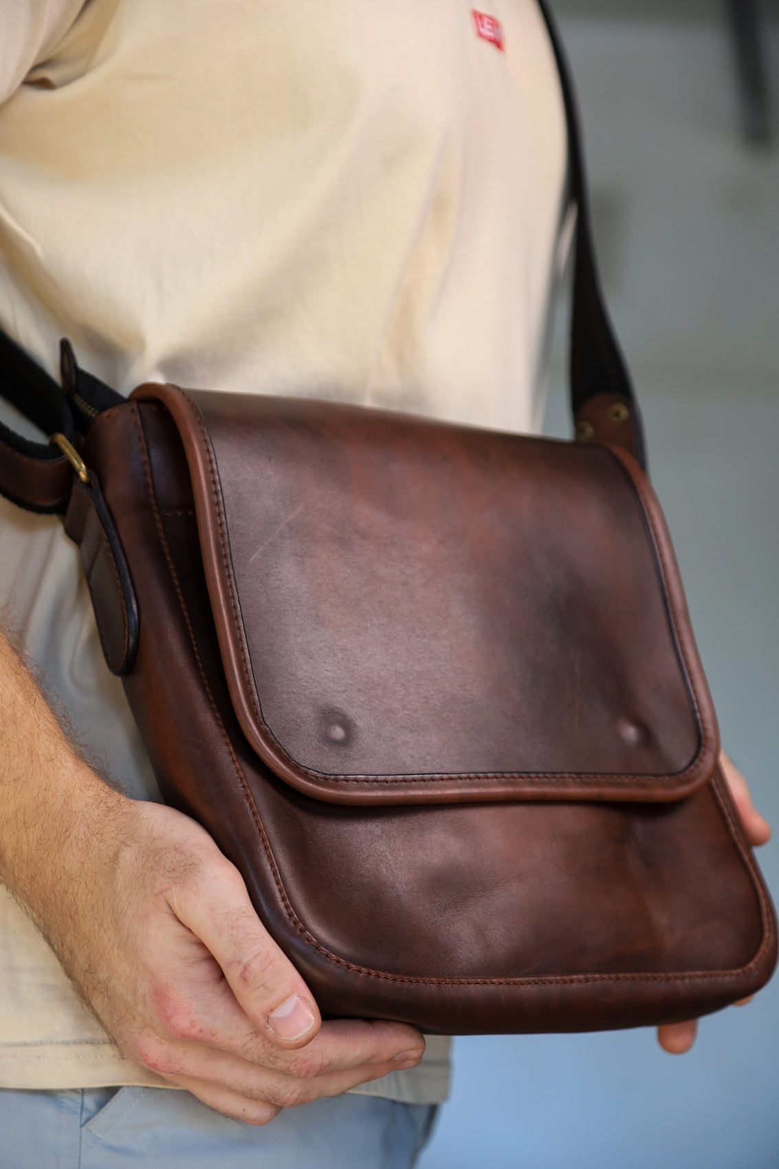Personalized shoulder bag, men’s leather bag, Brown Messenger bag, crossbody bag