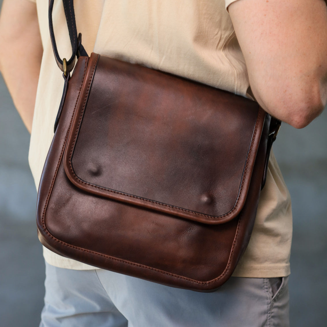 Personalized shoulder bag, men’s leather bag, Brown Messenger bag, crossbody bag