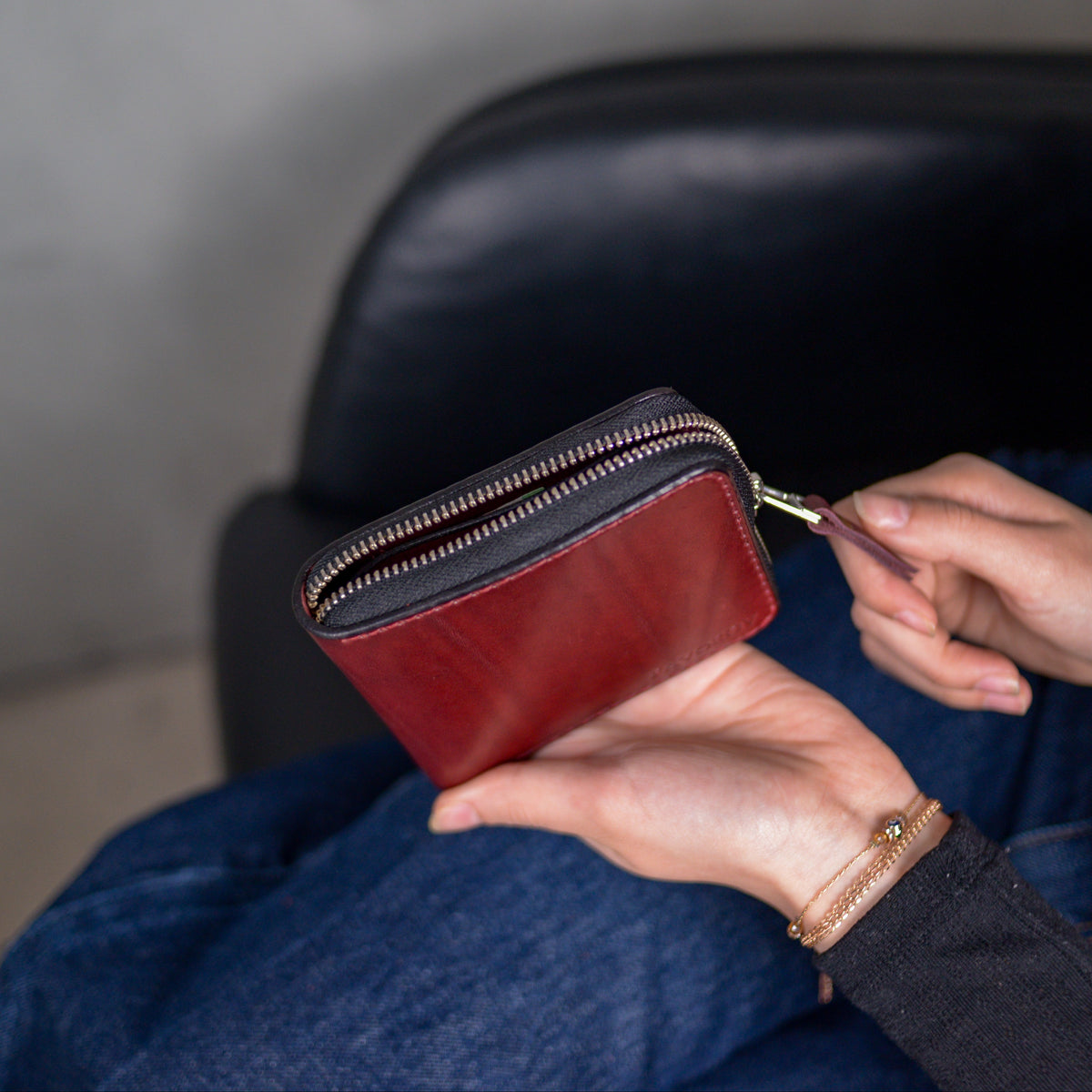 Personalized burgundy bifold cardholder, zip around wallet