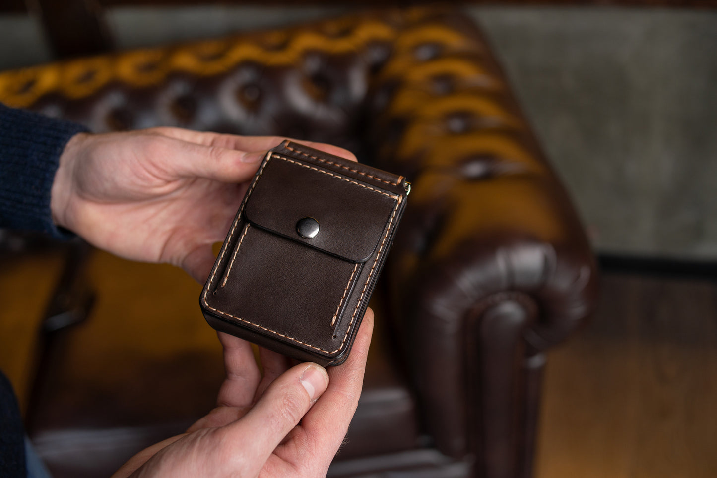 Brown Leather Money Clip, Small leather wallet, Full grain Leather Money Clip, Gift for Men, Minimalist Wallet with Credit Card Holder