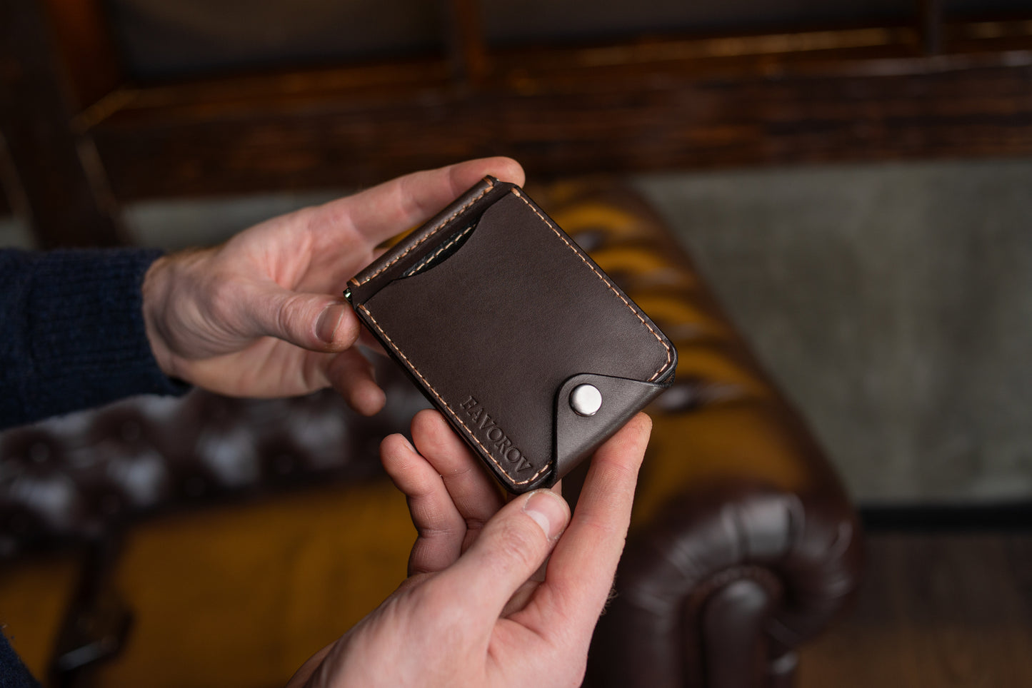 Brown Leather Money Clip, Small leather wallet, Full grain Leather Money Clip, Gift for Men, Minimalist Wallet with Credit Card Holder