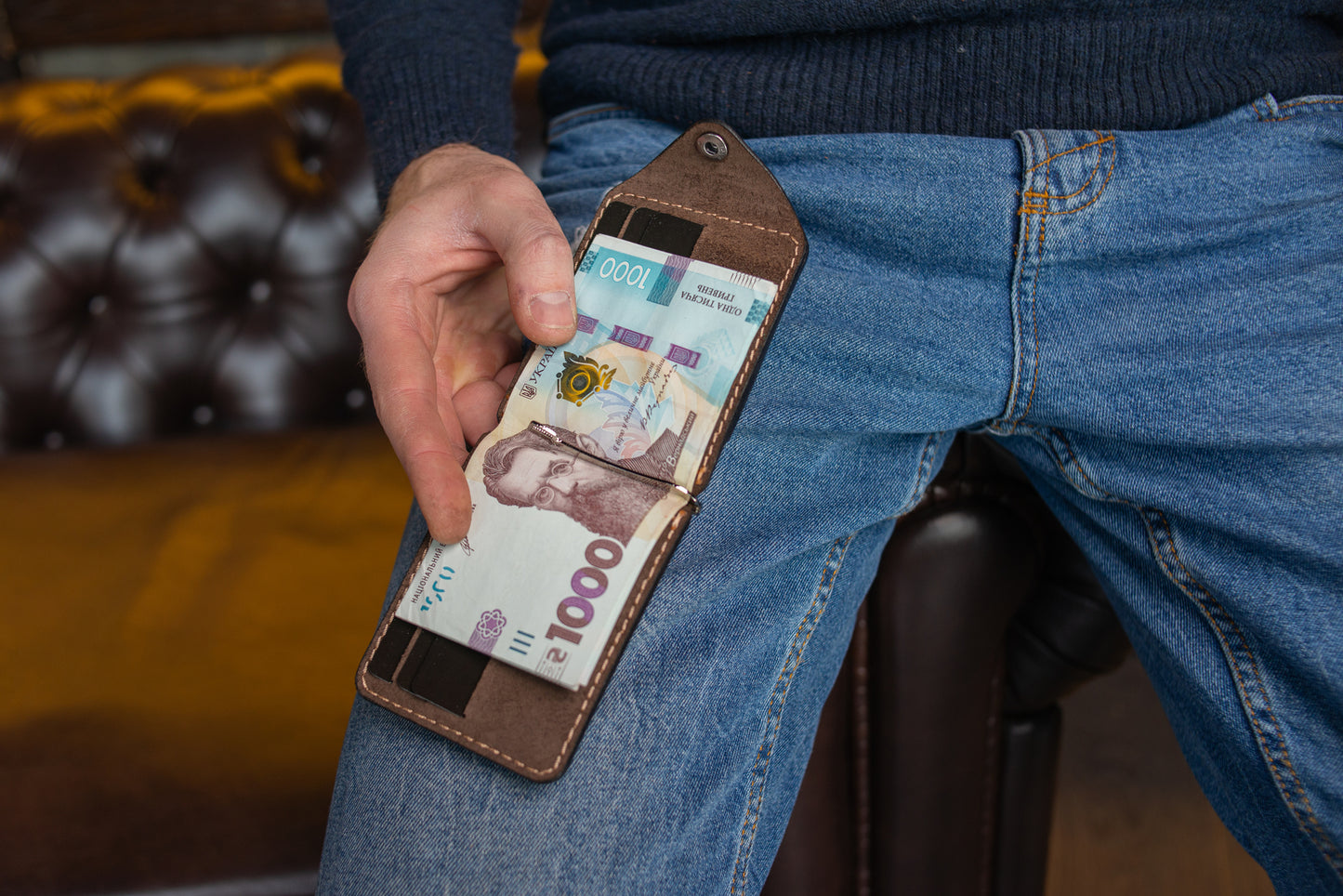 Brown Leather Money Clip, Small leather wallet, Full grain Leather Money Clip, Gift for Men, Minimalist Wallet with Credit Card Holder