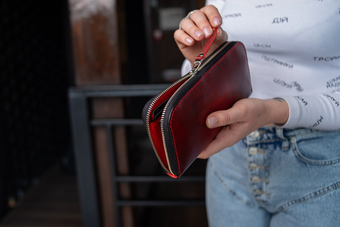 Personalized Leather Clutch, Full Grain Leather Clutch, Red womens leather wallet, Zipped leather wallet, Wrist Bag, Womens gift