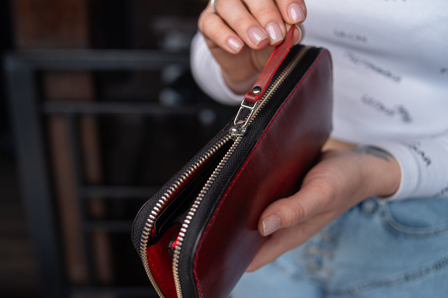 Personalized Leather Clutch, Full Grain Leather Clutch, Red womens leather wallet, Zipped leather wallet, Wrist Bag, Womens gift