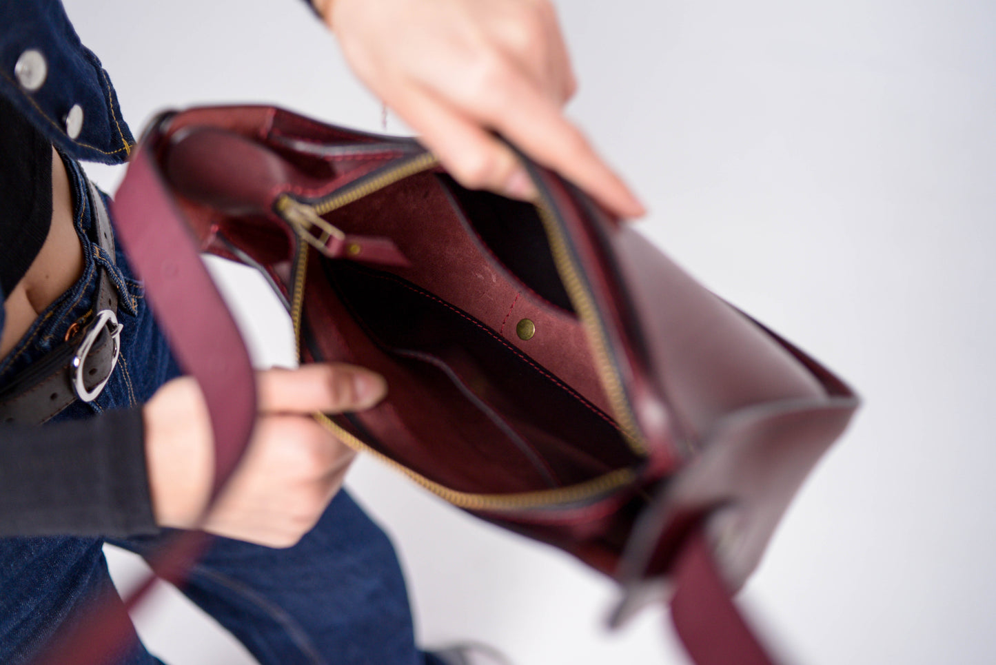 Womens leather bag, Full Grain Leather shoulder bag, Gift for Women, Burgundy leather bag