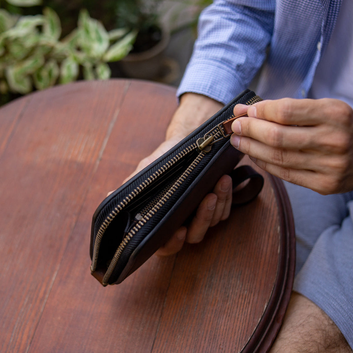 Brown Leather Clutch, Full Grain Leather Clutch, Brown men's leather wallet, Zipped wallet, Wrist Bag, Men's purse,