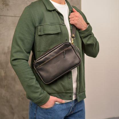 Black men shoulder bag, Handmade Leather Mens Bag Crossbody, Personalized Full Grain Leather bag