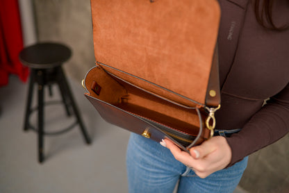 Womens leather bag, Full Grain Leather shoulder bag, Gift for Women, Cognac Purse for Her, Crossbody Bag 