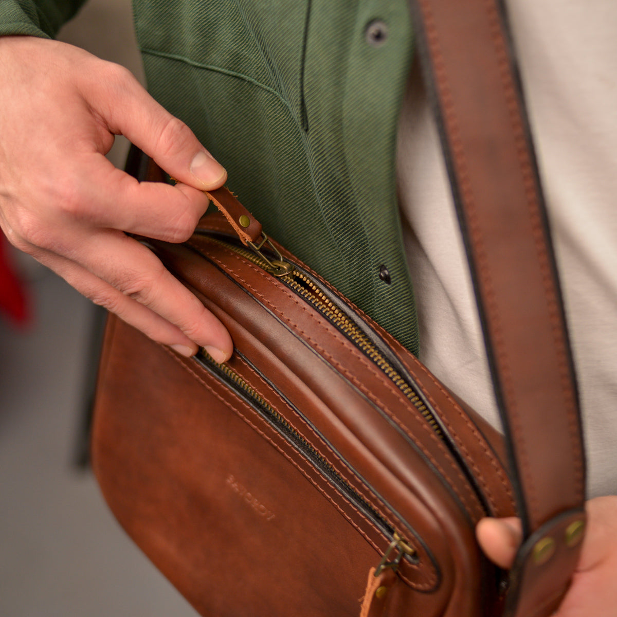 Personalized Full Grain Leather bag, Gift for men, Tablet Bag, leather crossbody bag, Satchel Bag, Messenger bag