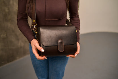 Womens leather bag, Full Grain Leather shoulder bag, Gift for Women, Cognac Purse for Her, Crossbody Bag