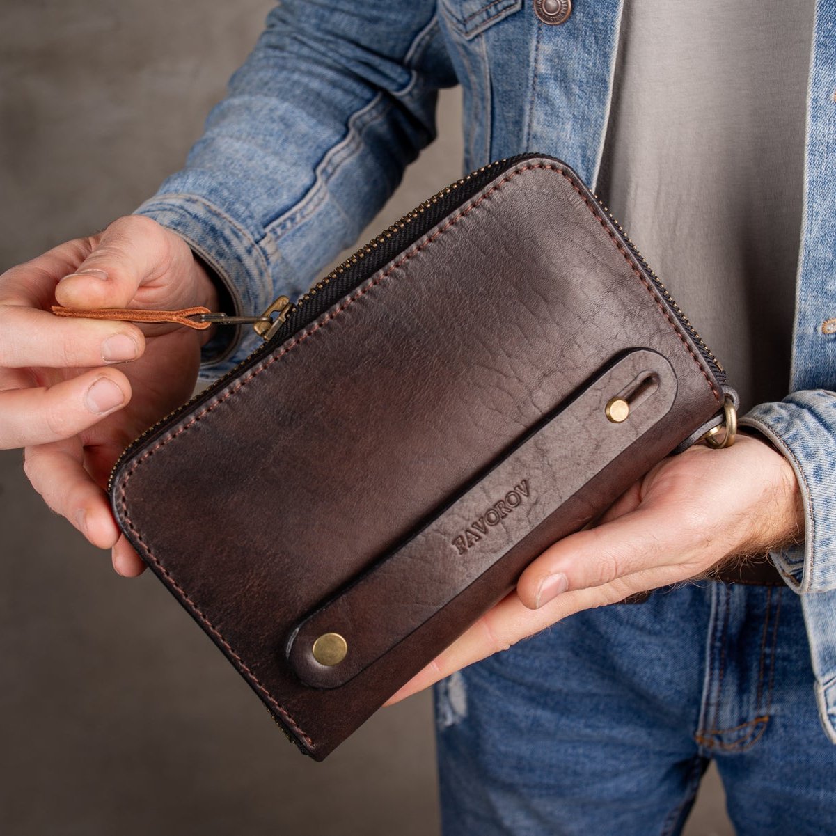 Personalized Leather Clutch, Full Grain Leather Clutch, Brown men's leather wallet, Zipped wallet