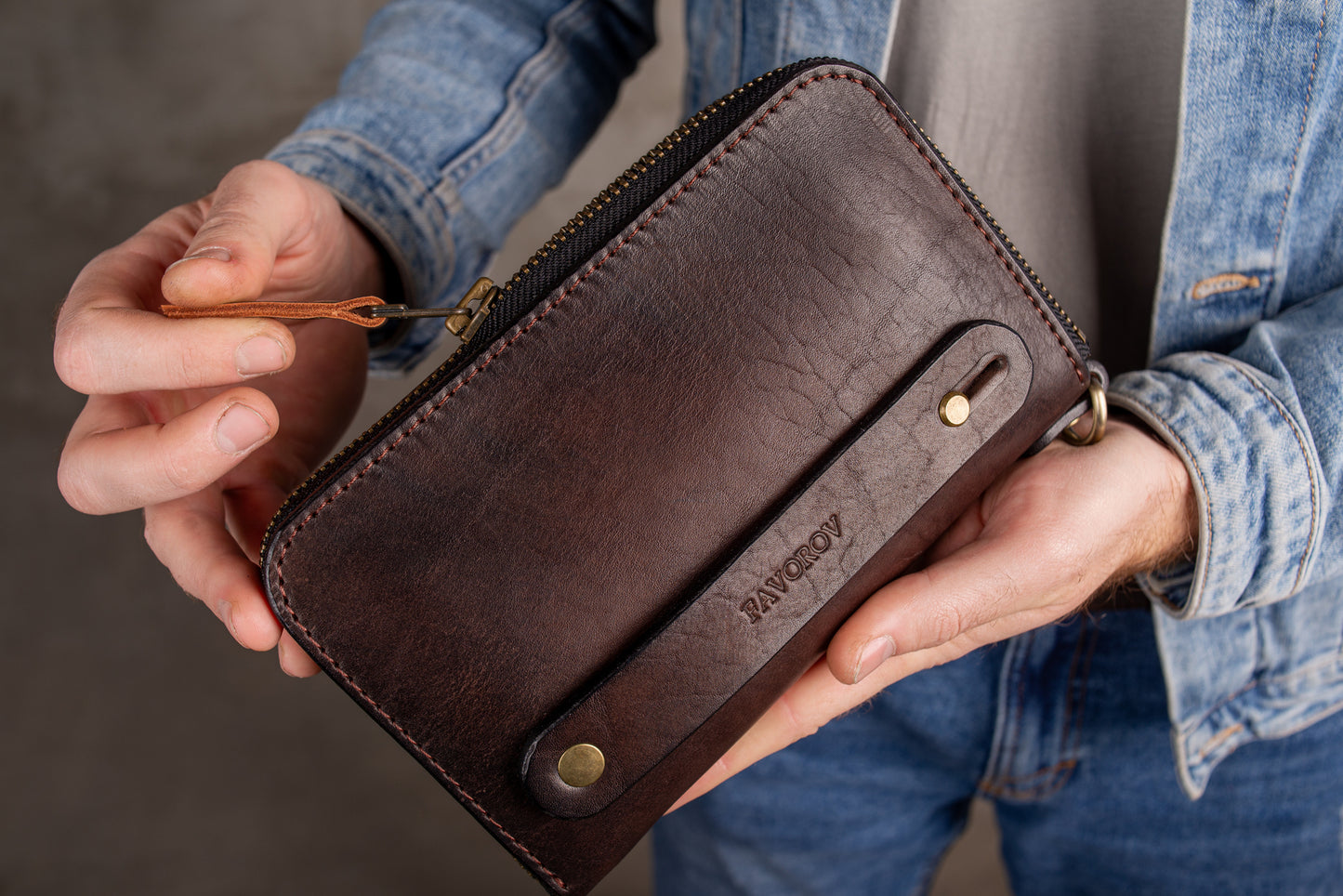 Personalized Leather Clutch, Full Grain Leather Clutch, Brown men's leather wallet, Zipped wallet