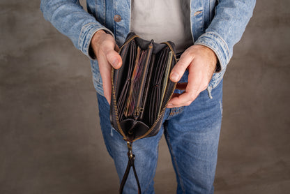 Personalized Leather Clutch, Full Grain Leather Clutch, Brown men's leather wallet, Zipped wallet, Wrist Bag, Men's purse, Father's gift 