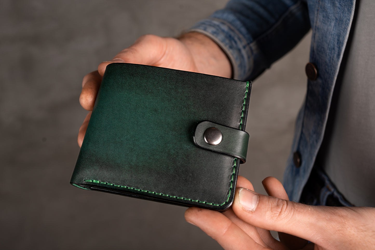 Personalized Mens Wallet,Bifold Green Leather Wallet, Vintage Look Wallet, Custom Engraved Wallet