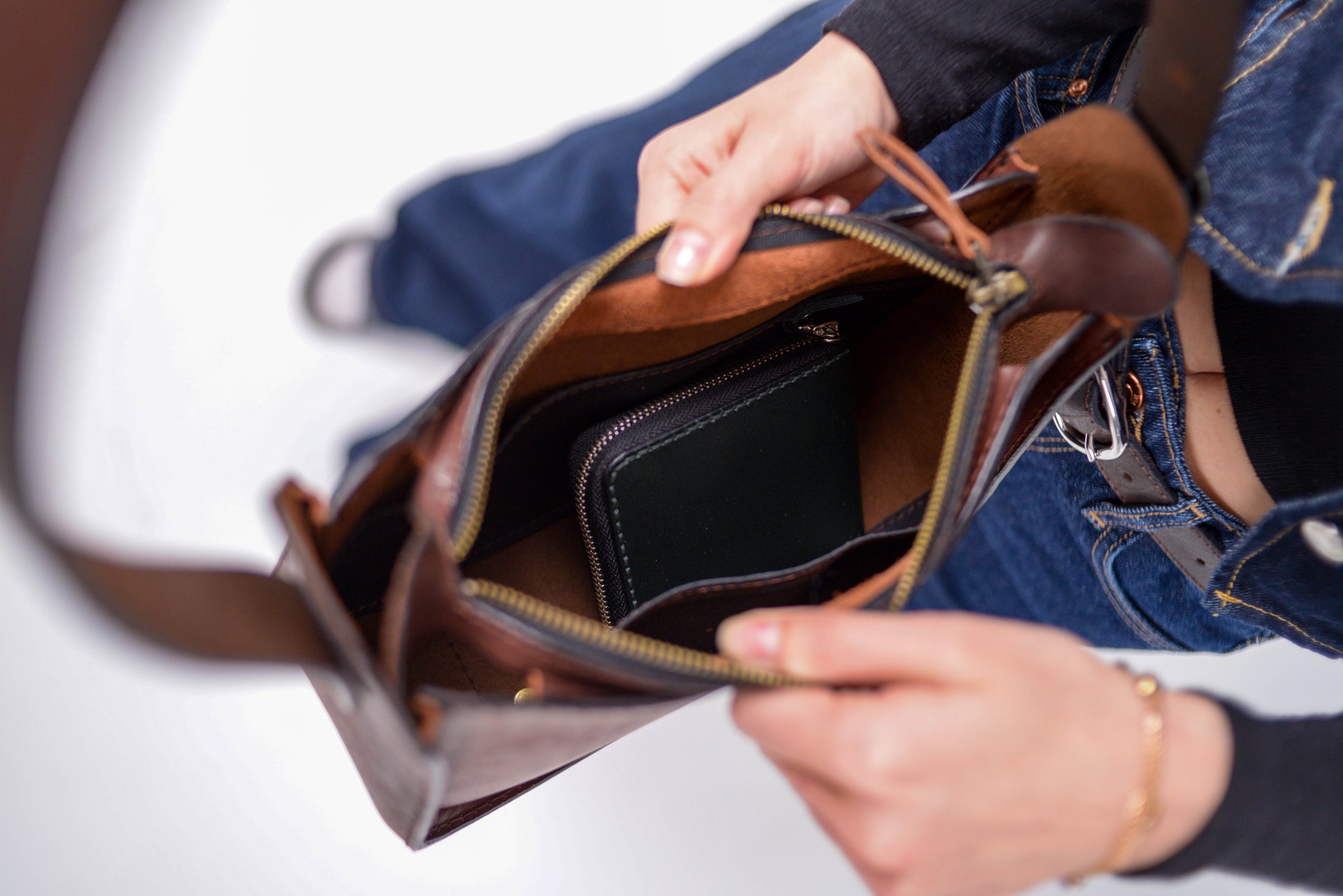 Womens leather bag, Full Grain Leather shoulder bag, Gift for Women, brown cognac leather bag
