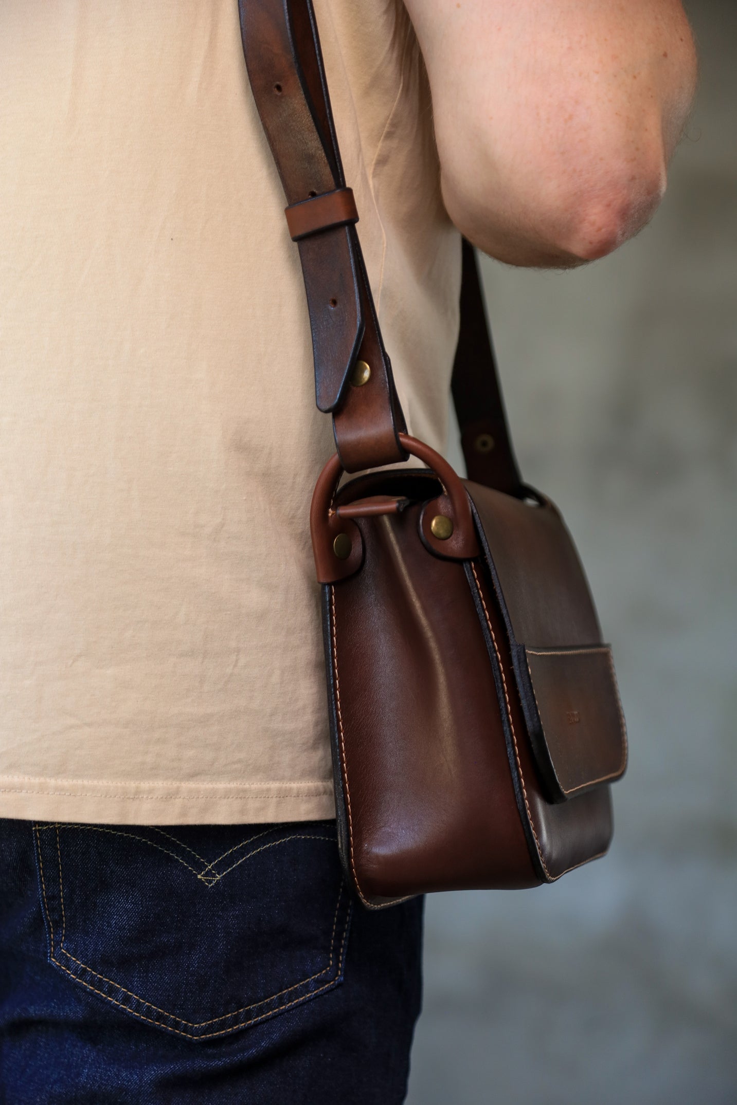 Personalized shoulder bag, men’s leather bag, Messenger bag, crossbody bag