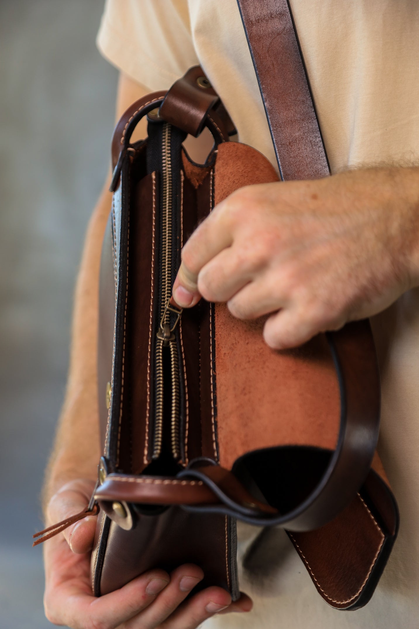 Personalized shoulder bag, men’s leather bag, Messenger bag, crossbody bag