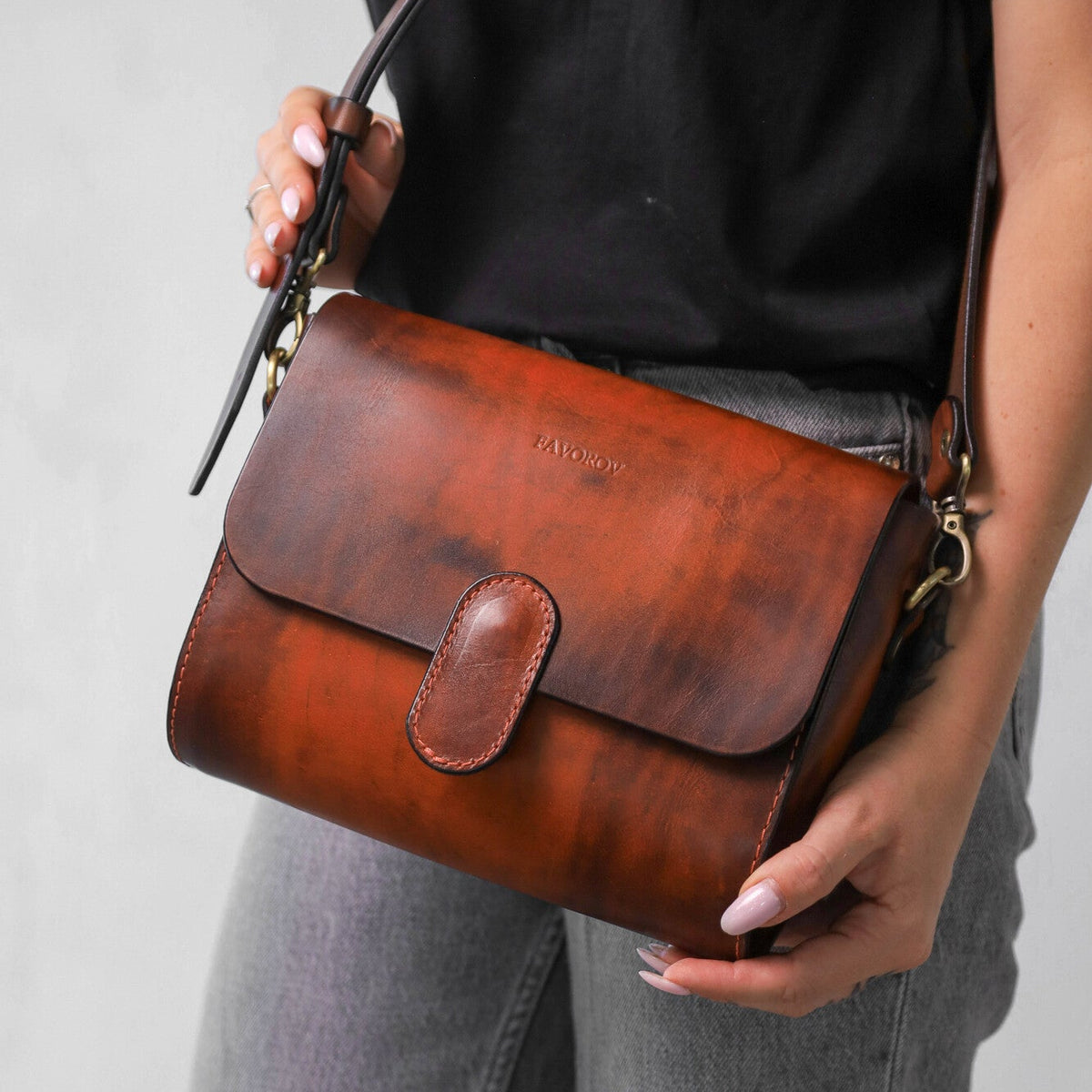 Womens Full Grain Leather shoulder bag, Shoulder Bag
