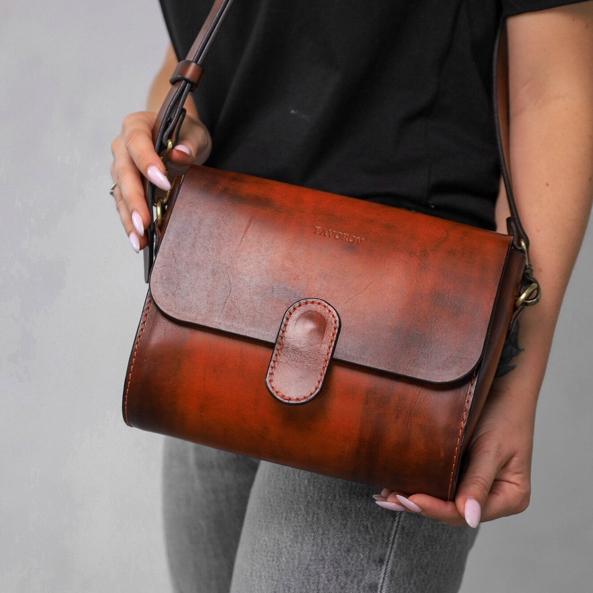 Womens Full Grain Leather shoulder bag, Shoulder Bag