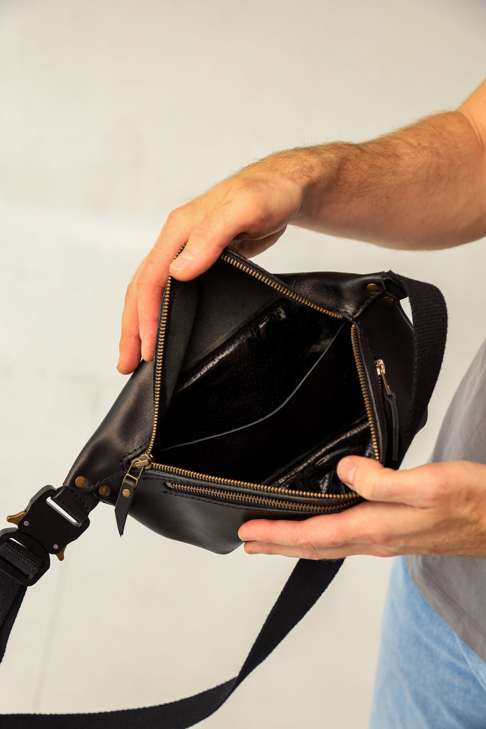 Personalized men shoulder bag, Black leather belt bag, men’s leather bag, waist bag