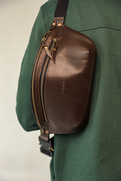 Personalized men shoulder bag, Brown leather belt bag, men’s leather bag, waist bag