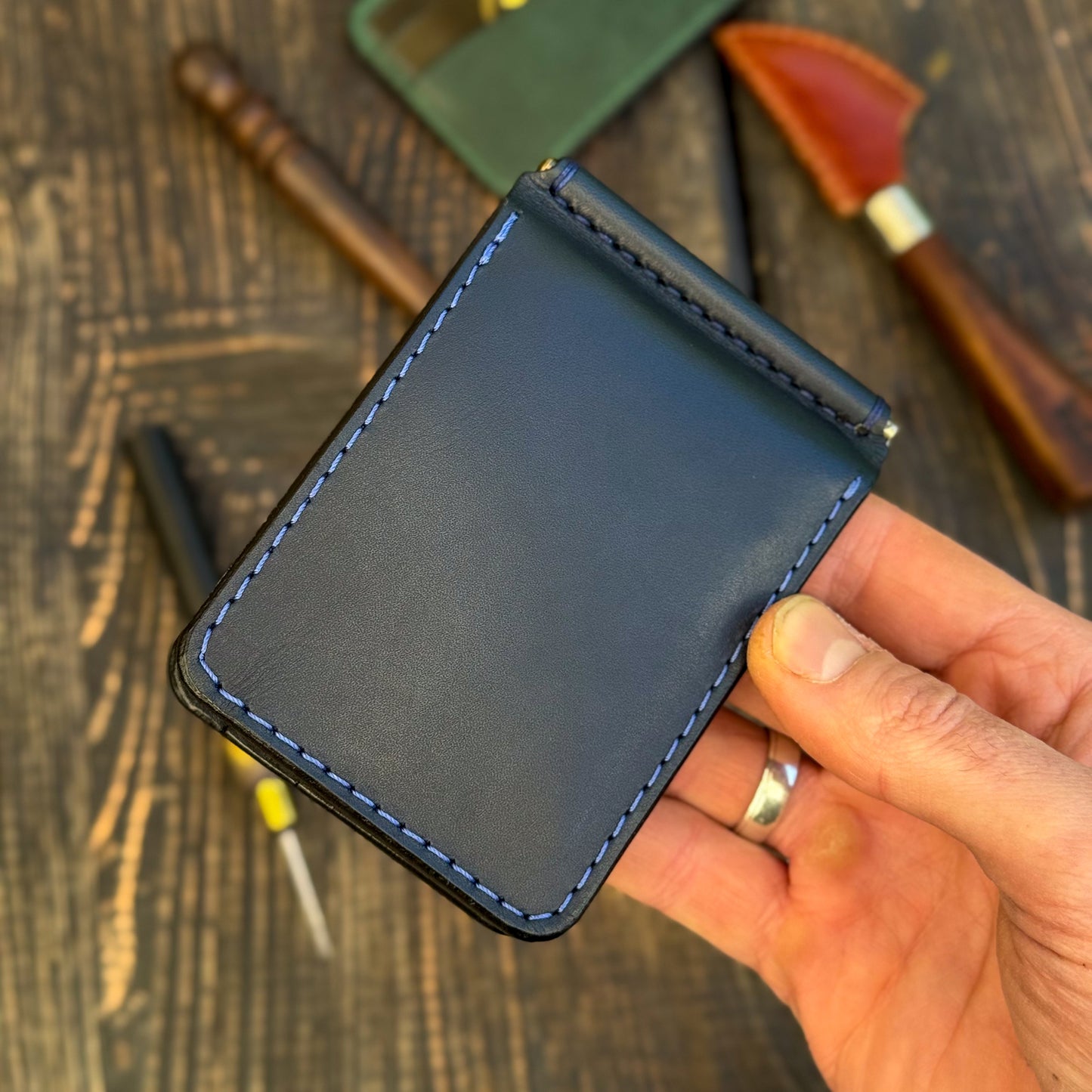 Full grain Leather money clip, Leather wallet for him, Mens gift, Personalized Slim Bifold Card Holder, Minimalist gift