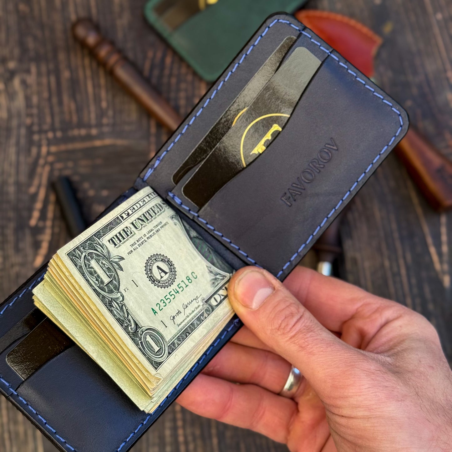 Full grain Leather money clip, Leather wallet for him, Mens gift, Personalized Slim Bifold Card Holder, Minimalist gift
