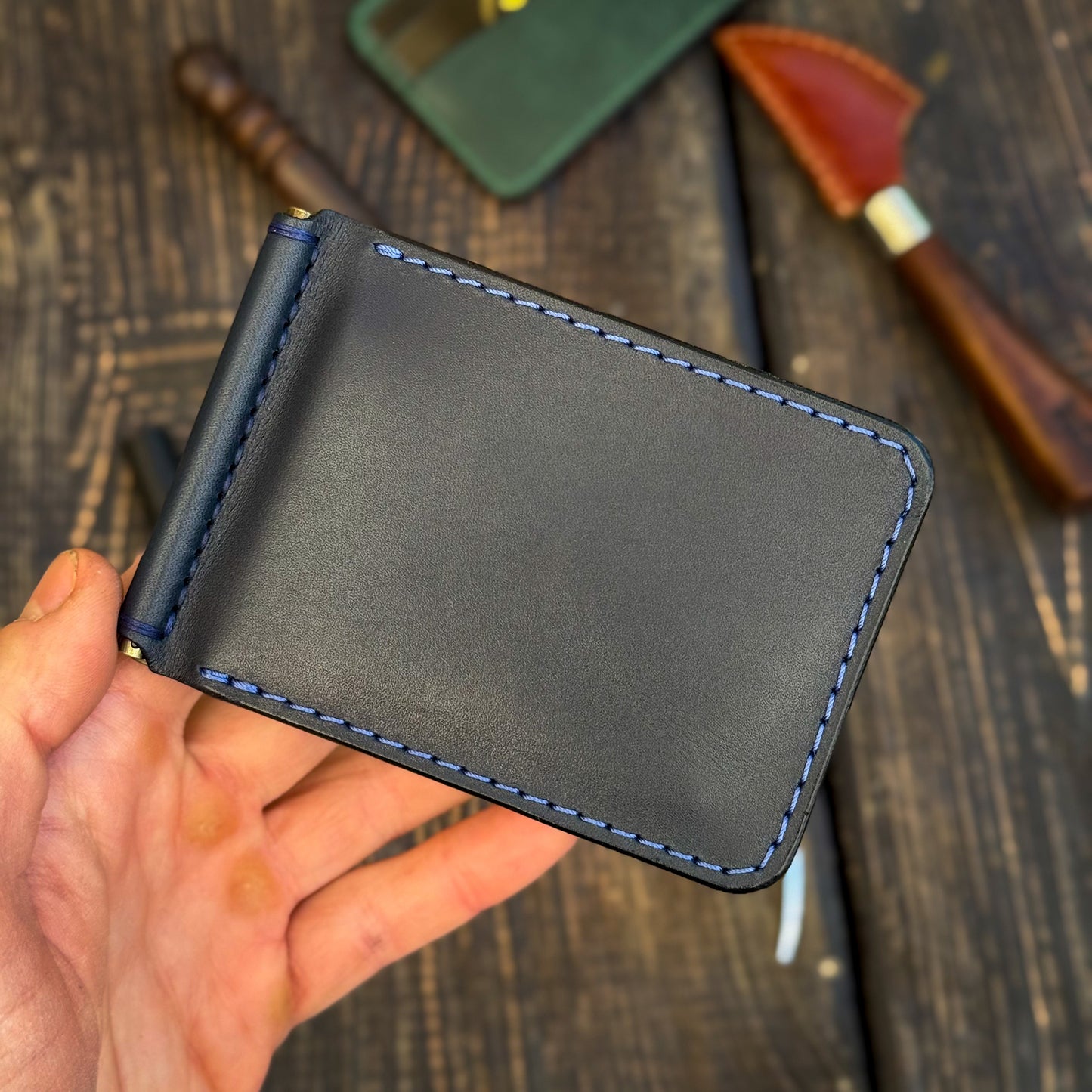 Full grain Leather money clip, Leather wallet for him, Mens gift, Personalized Slim Bifold Card Holder, Minimalist gift
