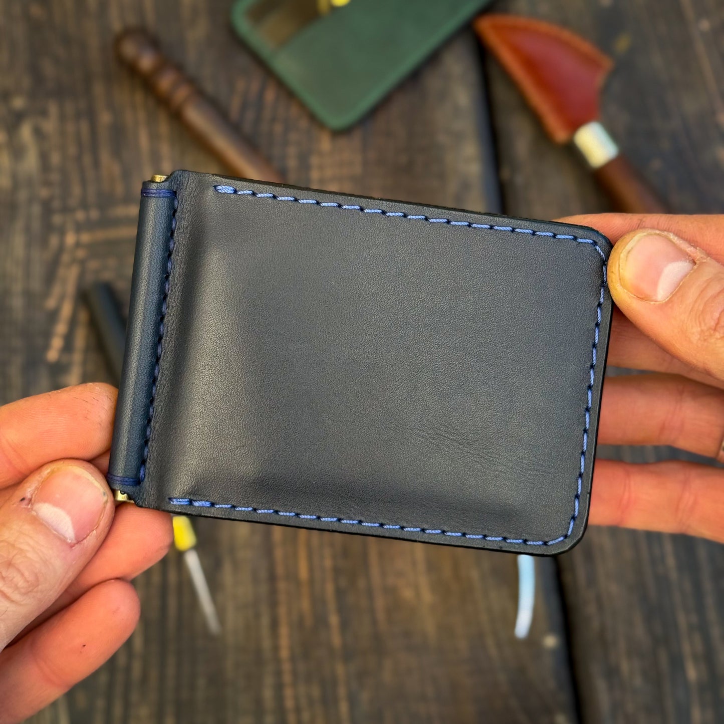 Full grain Leather money clip, Leather wallet for him, Mens gift, Personalized Slim Bifold Card Holder, Minimalist gift