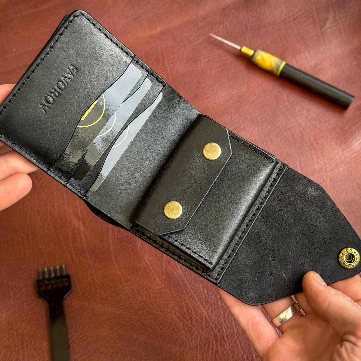Handmade Black Full Grain Leather Wallet – Compact Bifold with Coin Pocket
