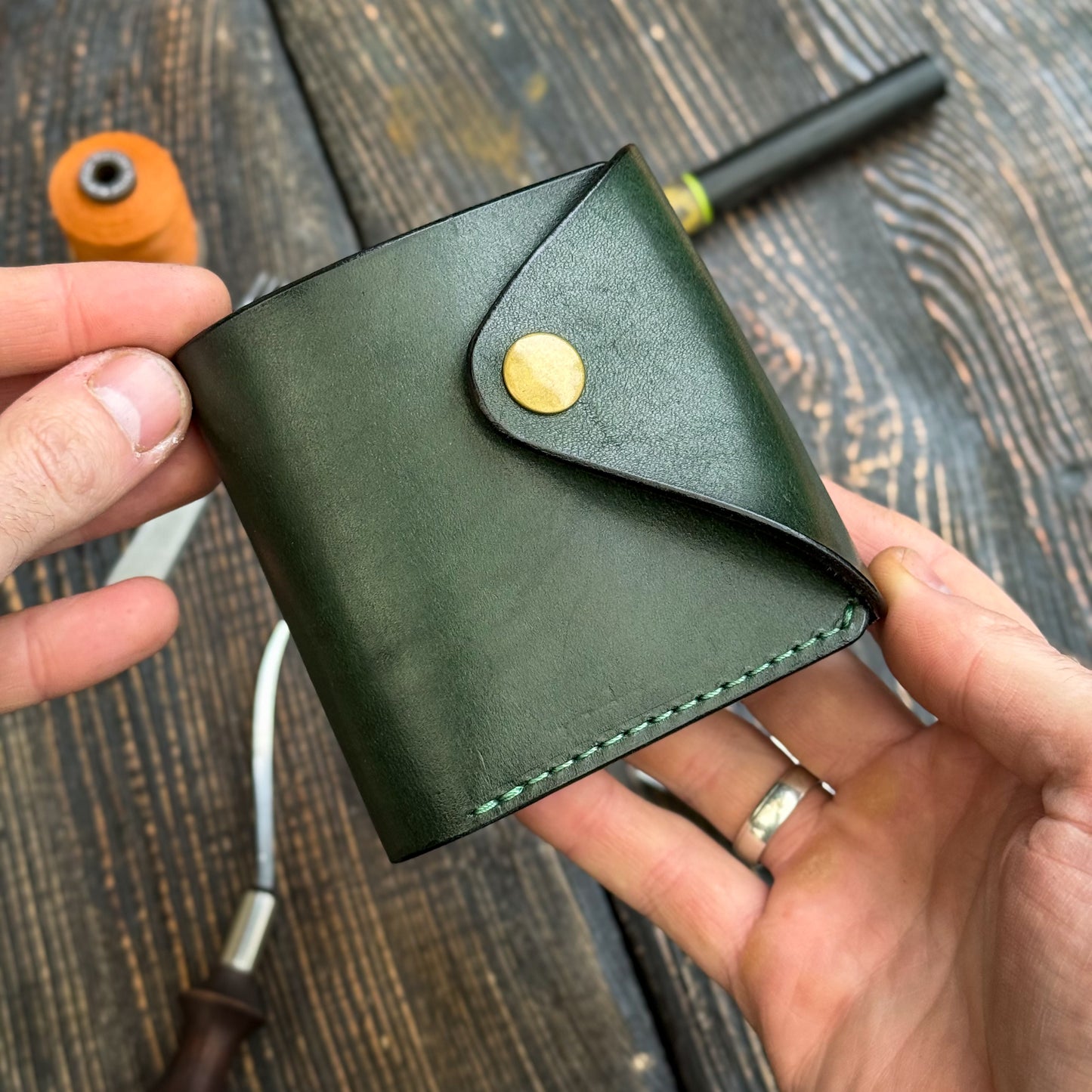 Handmade Green Full Grain Leather Wallet – Compact Bifold with Coin Pocket