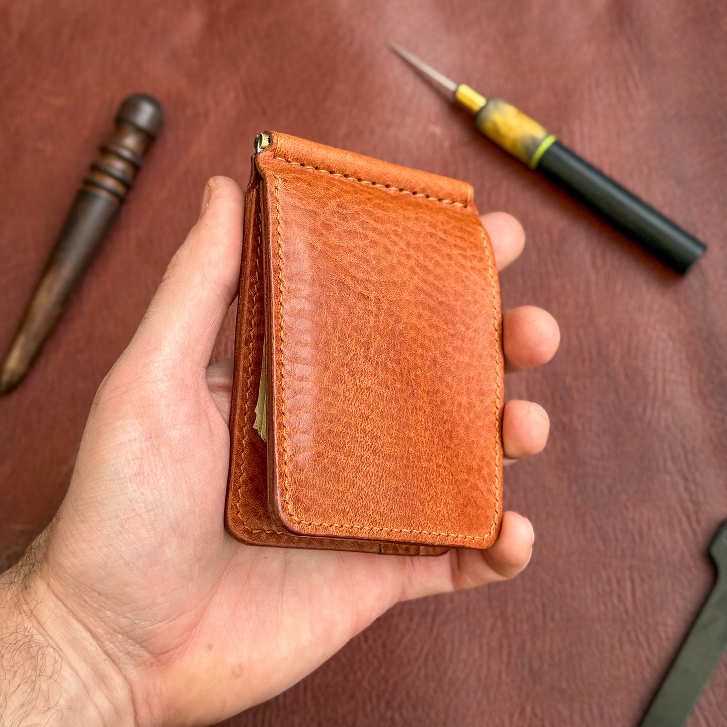 Full Grain Leather wallet for him, Mens gift, Personalized Slim Bifold Card Holder, Minimalist gift, Hand-Stiched Leather money Clip