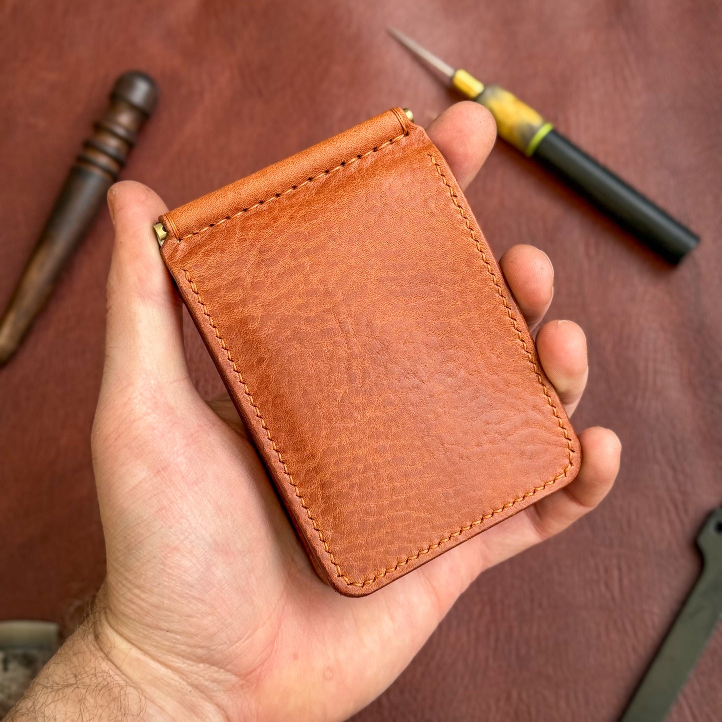 Full Grain Leather wallet for him, Mens gift, Personalized Slim Bifold Card Holder, Minimalist gift, Hand-Stiched Leather money Clip