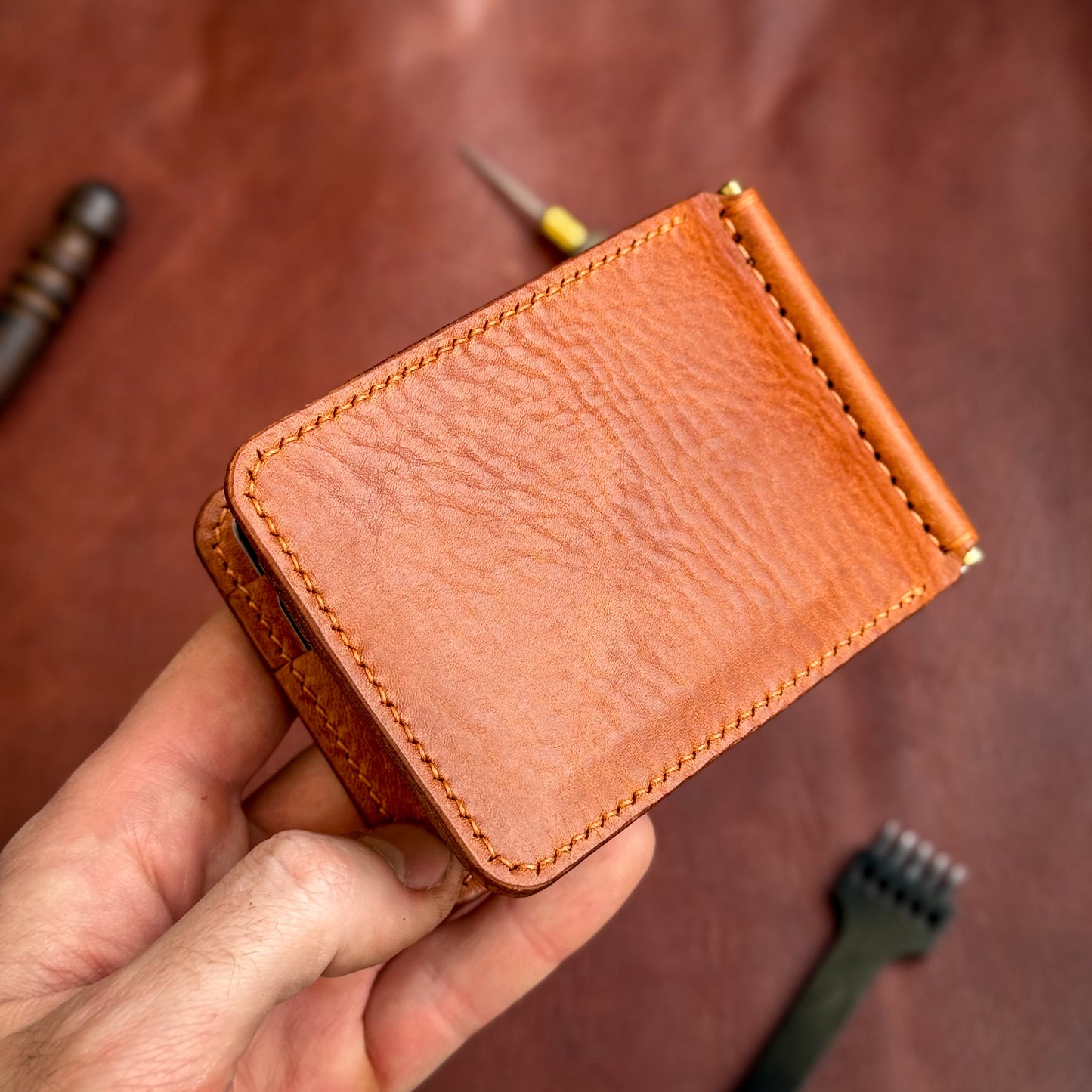 Full Grain Leather wallet for him, Mens gift, Personalized Slim Bifold Card Holder, Minimalist gift, Hand-Stiched Leather money Clip