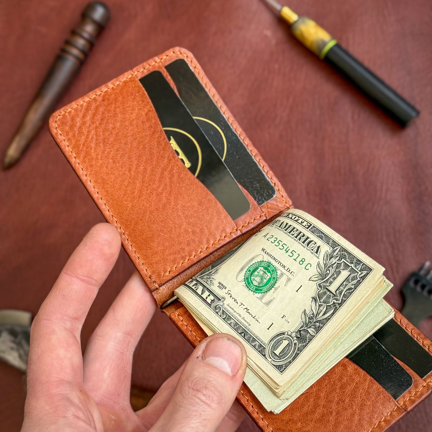 Full Grain Leather wallet for him, Mens gift, Personalized Slim Bifold Card Holder, Minimalist gift, Hand-Stiched Leather money Clip